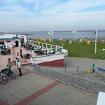 In Mit Grosser Terrasse By Interhome 버헤브